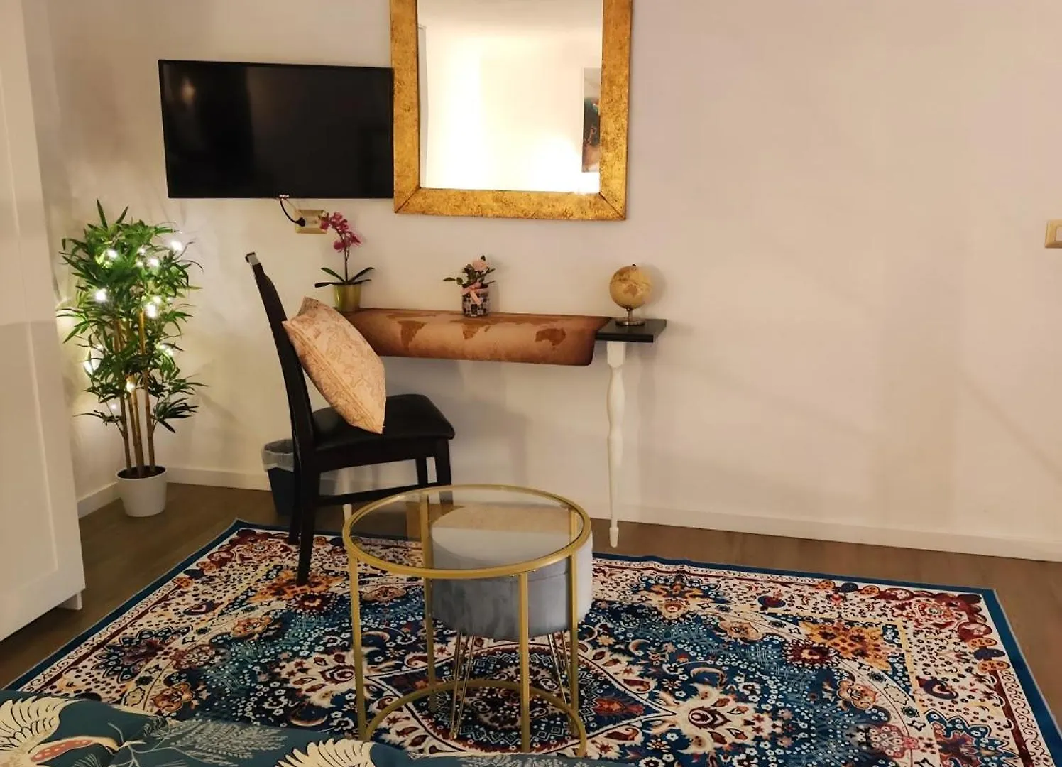 Liz Apartment Bari 0*,